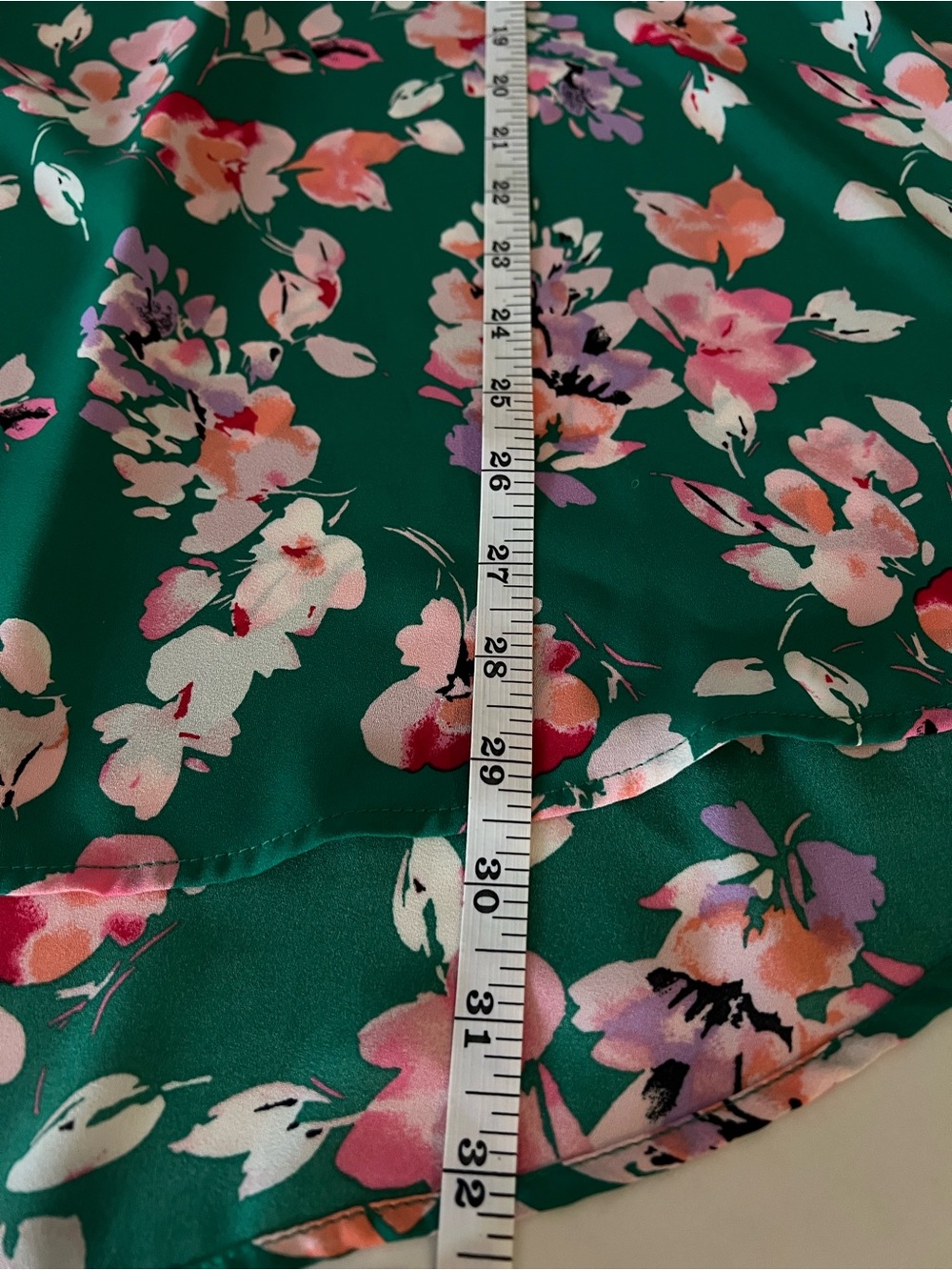 Torrid Size 3 Green Garden Floral High Low Blouse Plus Size 22 24 - Picture 10 of 11